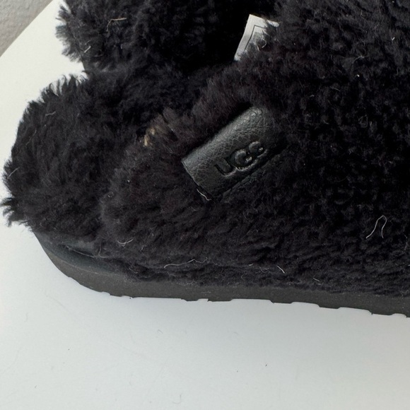 NWOT UGG fuz sugar slide size 6 - Picture 4 of 6